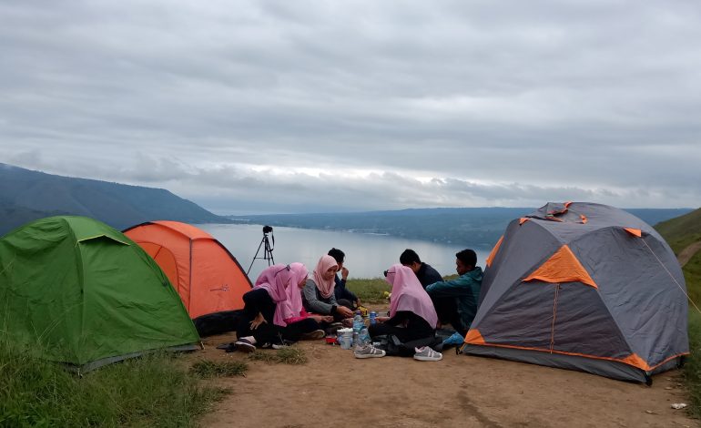 Rekomendasi Tempat Wisata Bukit Holbung Samosir