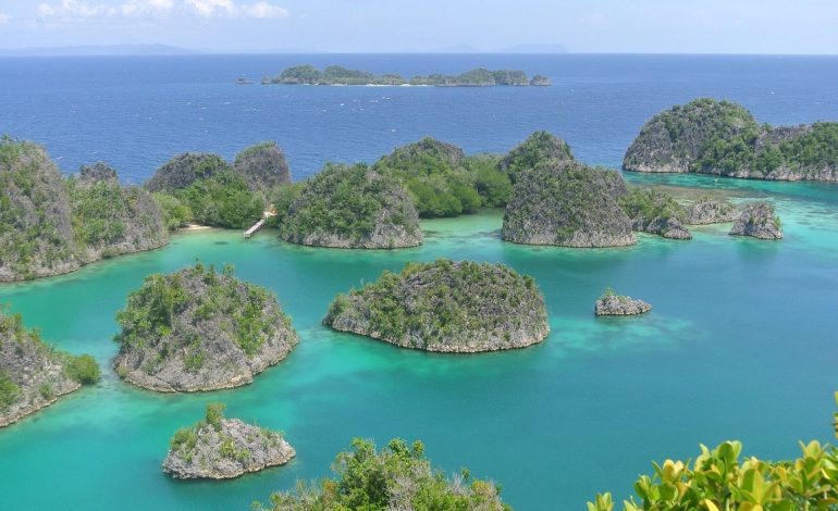 4 Wisata Raja Ampat – Papua Barat