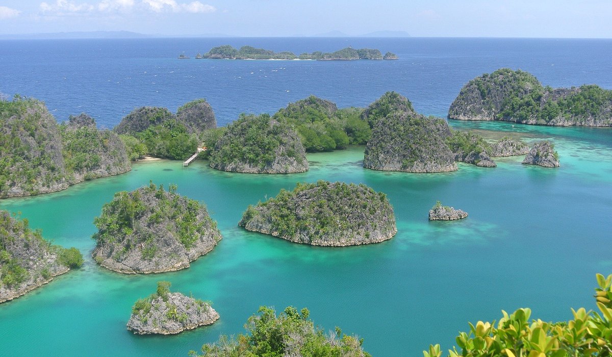 4 Wisata Raja Ampat – Papua Barat