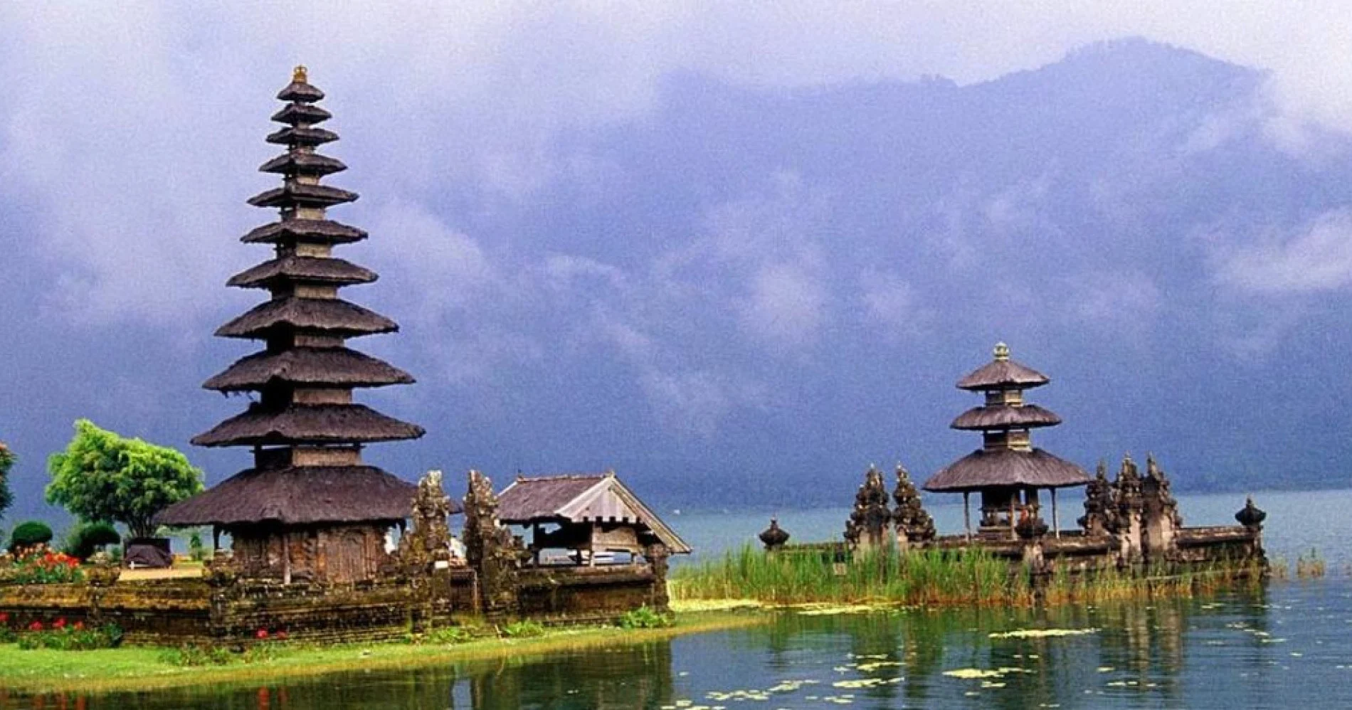 4 Etika Jaga kebersihan di tempat wisata Menjaga Kelestarian alam