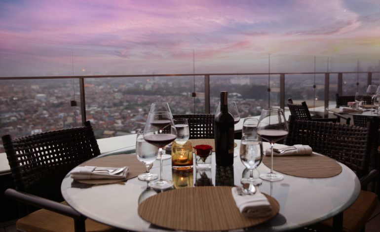 4 Restoran di Bandung Yang Cocok Untuk Singahi Di Perjalanan