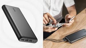 Jangan lupa charger dan powerbank Saat Bepergian Jauh