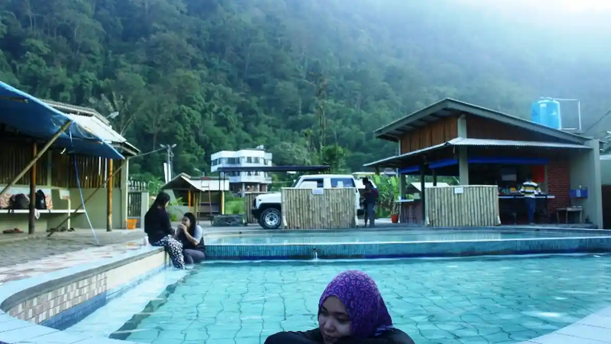4 Rekomendasi Pemandian Air Panas di Sumatra Utrara Yang Hits